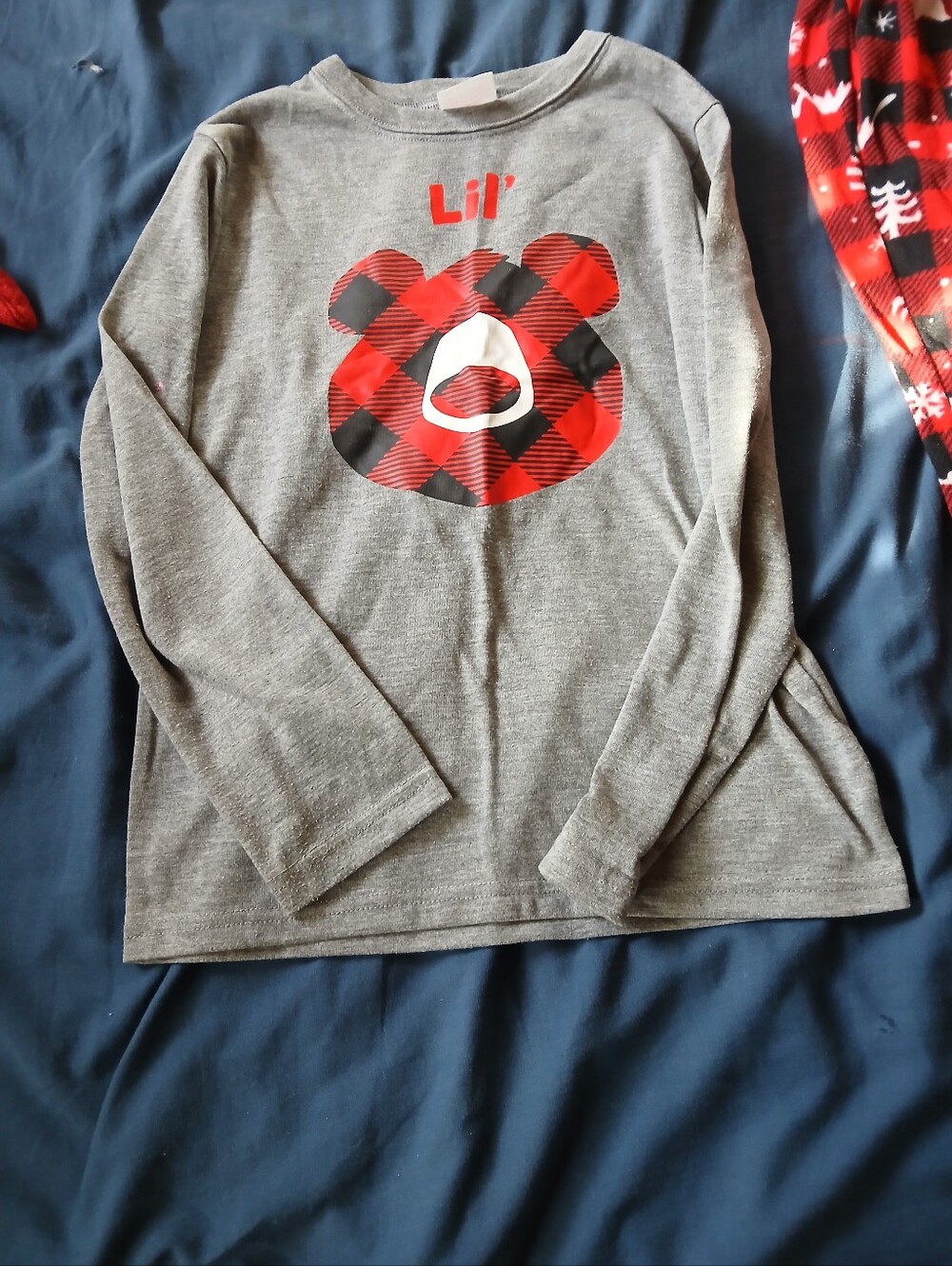 Christmas Clothes Size 6 - Picture 2 of 6